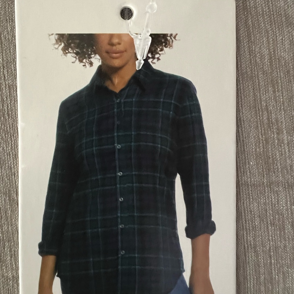 ⭐️ Firm Price ⭐️ Weatherproof vintage flannel large top - Picture 4 of 8
